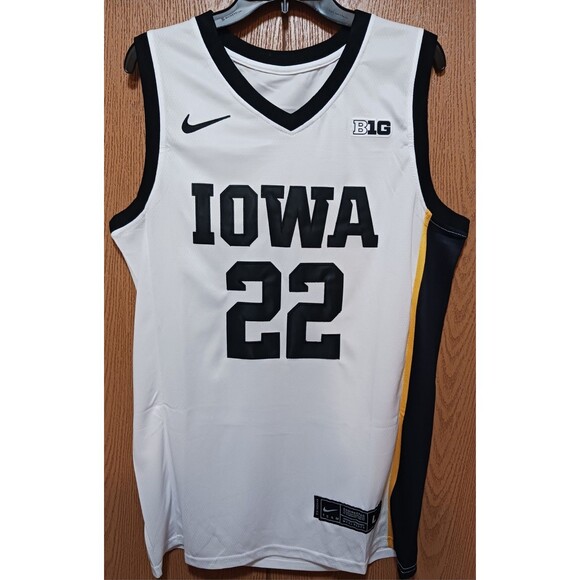 The Unbranded Brand Other - Caitlin Clark-(Iowa)-(Hawkeyes)-(White)-(Jersey)-(New Cond.)-(Size-L)-$55